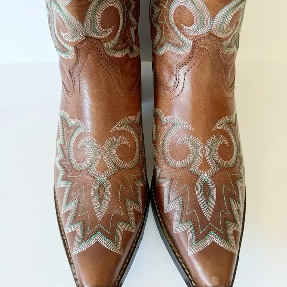 New! Durango Crush 12&quot; Western Snip Toe Cowboy Boot Golden Brown Sz 9.5 Rodeo