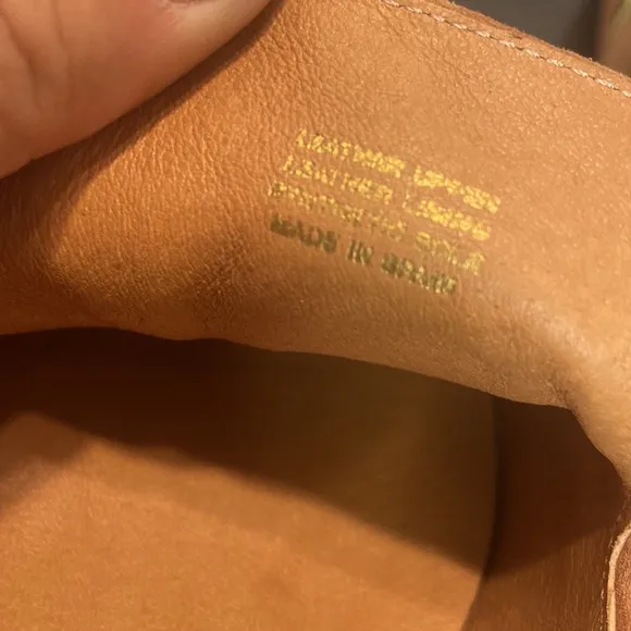 New GeeWaWa From Sundance Embroidered Brown Suede Loafers Size 39
