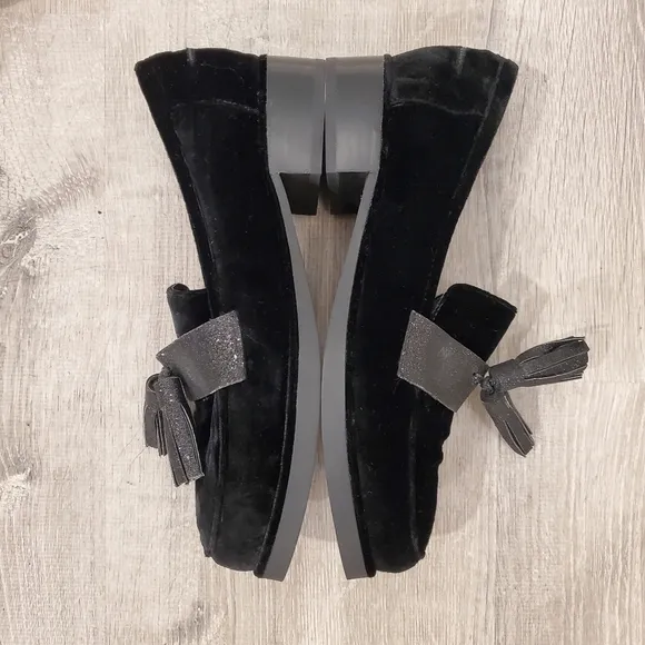 NEW JEFFREY CAMPBELL LEDGER BLACK VELVET LOAFERS