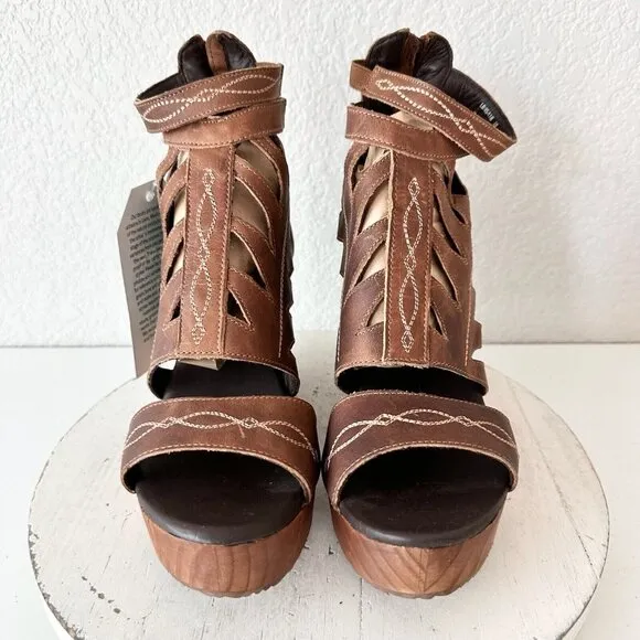 NEW Lane Boots BECCA Womens Brown Wedges 10 Western Sandals Cowgirl Leather