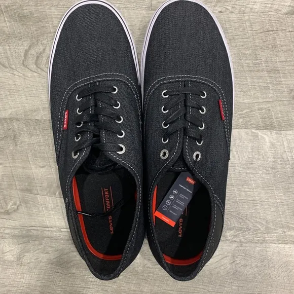 New Levi’s Men’s Sneakers