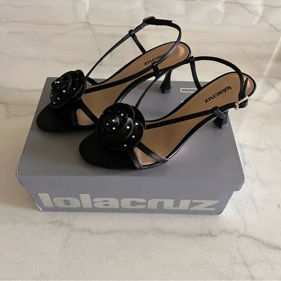 New Lola Cruz sandals with satin flower - Size 38 (EUR)