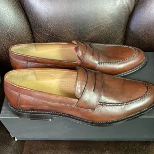 NEW!! Men’s Alan Payne slip On Loafer Saddle Tan Leather Size 9M