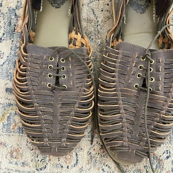 NEW old stock vintage mens huarache lace strappy Jesus sandals 10.5