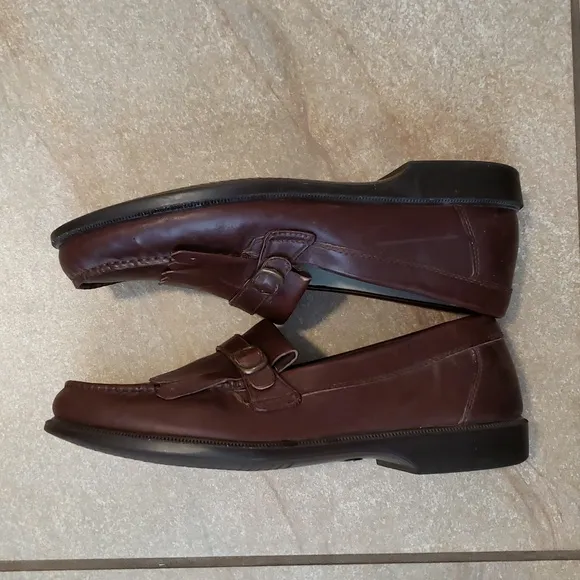 NEW Rockport Brown Leather Slip-On Loafers