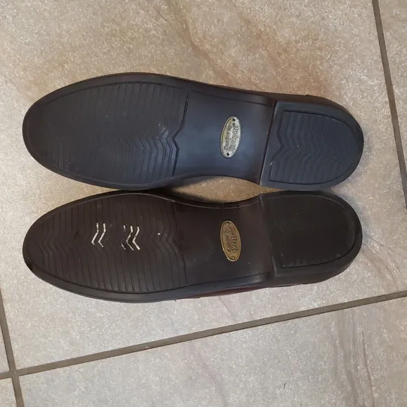 NEW Rockport Brown Leather Slip-On Loafers