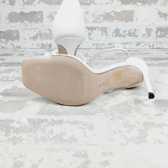 New Schutz Gaiah White Elegant High Heel Strappy Sandals A78
