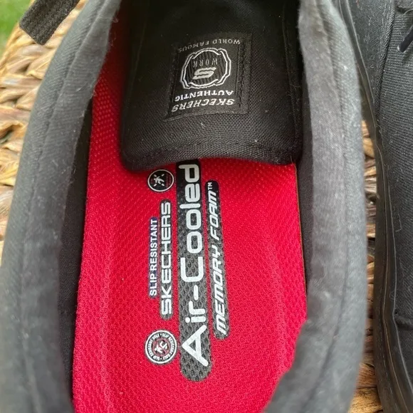 NEW Skechers Black Canvas Lace-up Low Top Slip Resistant Work Service Sneakers