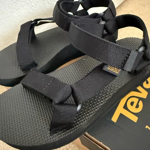 NEW TEVA Midform Universal Womens Sandals