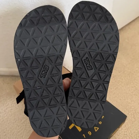 NEW TEVA Midform Universal Womens Sandals