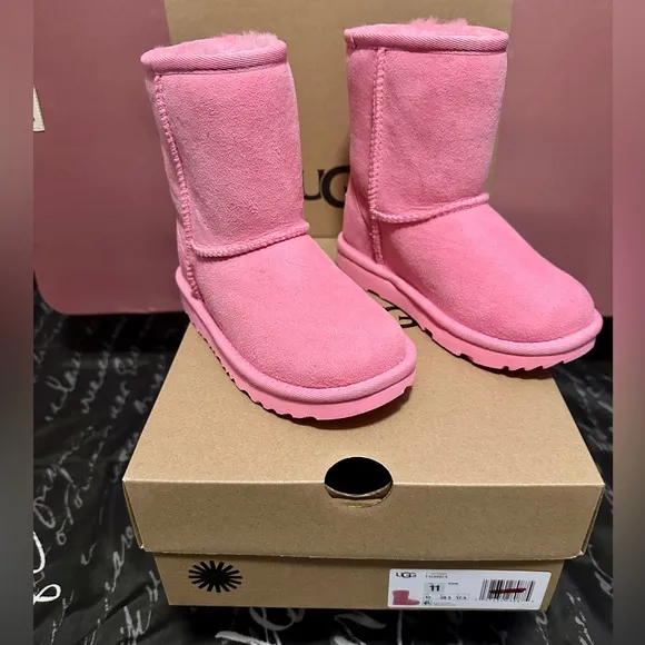 New UGG Classic Short II Pink Toddlers Boots
