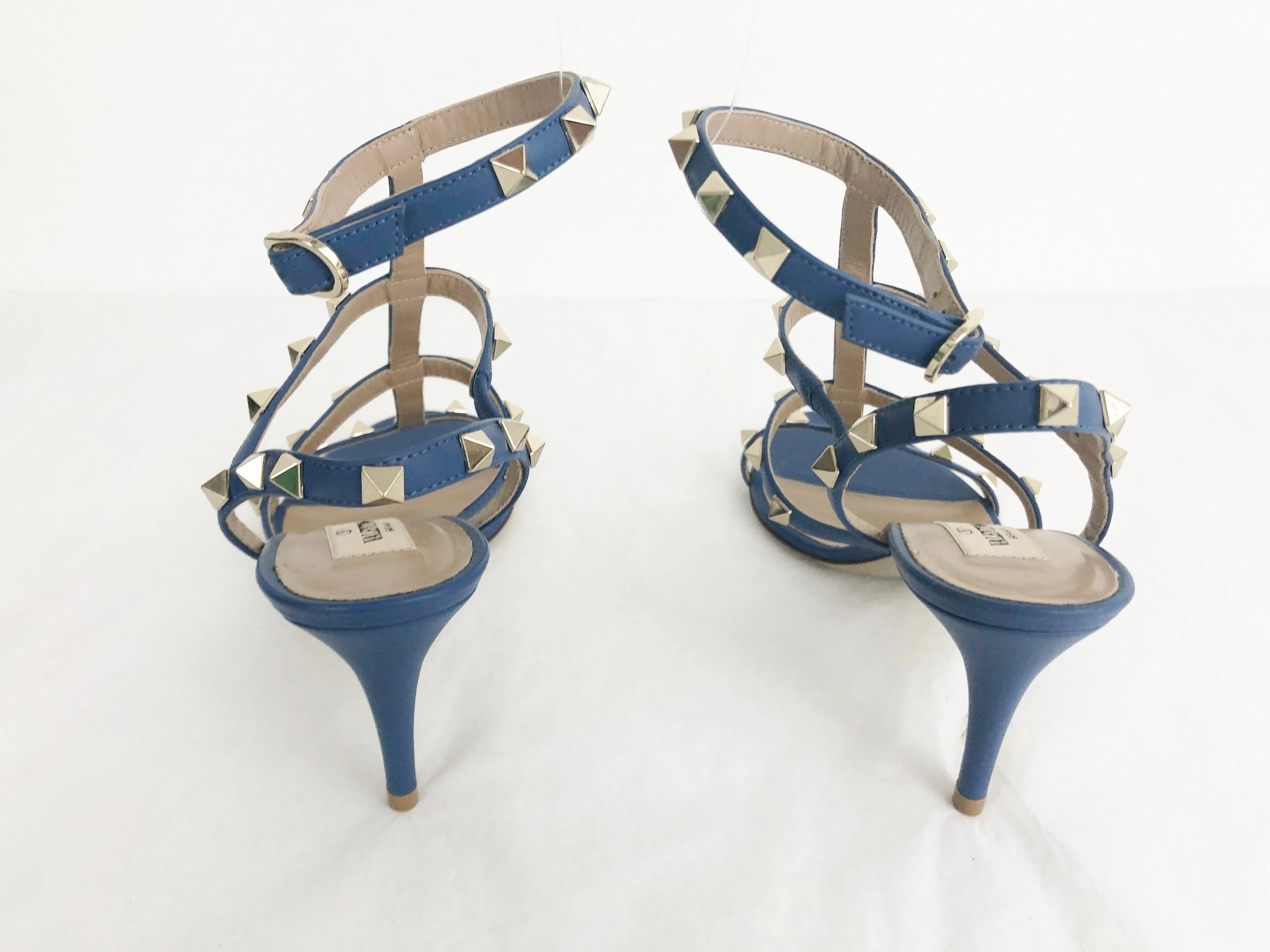NEW Valentino Rockstud Gladiator Sandal Size 6