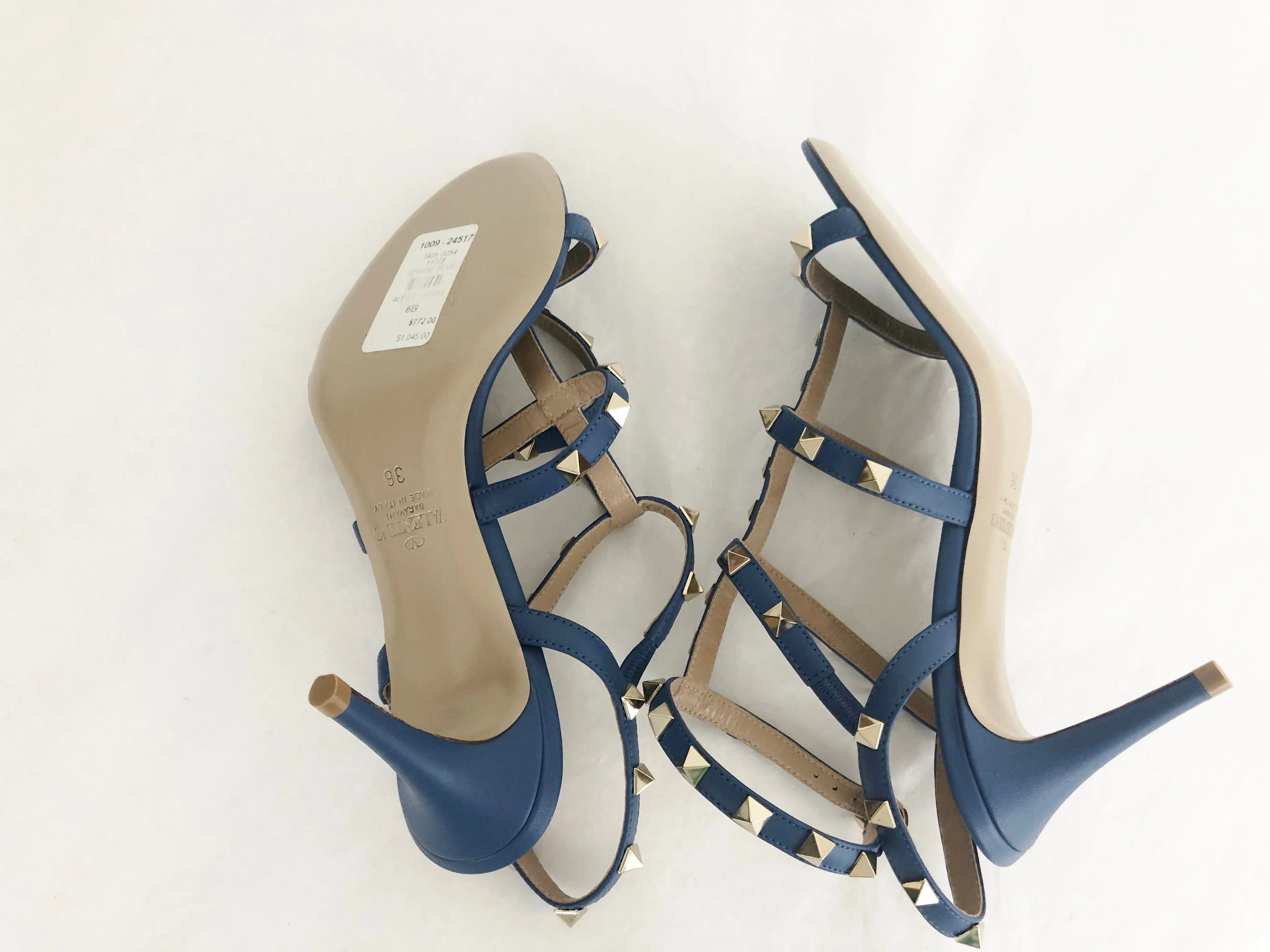NEW Valentino Rockstud Gladiator Sandal Size 6