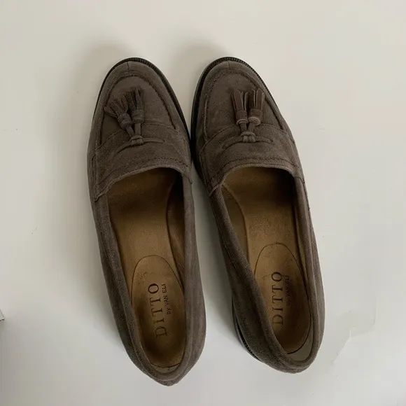 New Van Eli Gray Suede Loafers Size 6