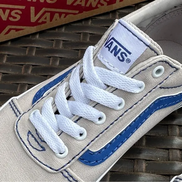 New Vans Kids' Ward Sneakers, Size 2, 3, 4, POP STITCH GREY/ BLUE Unisex