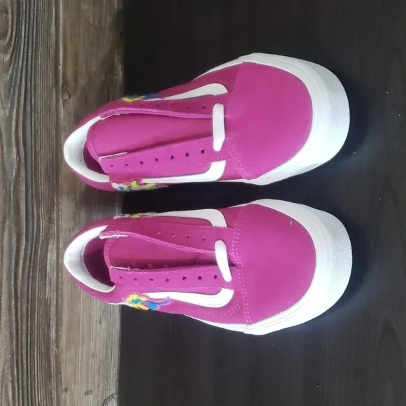 New Vans Old Skool Floral Chenille Fuchsia Pink White Sneakers