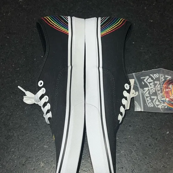 NEW VANS PRIDE RAINBOW CANVAS SNEAKERS LOVE IS LOVE