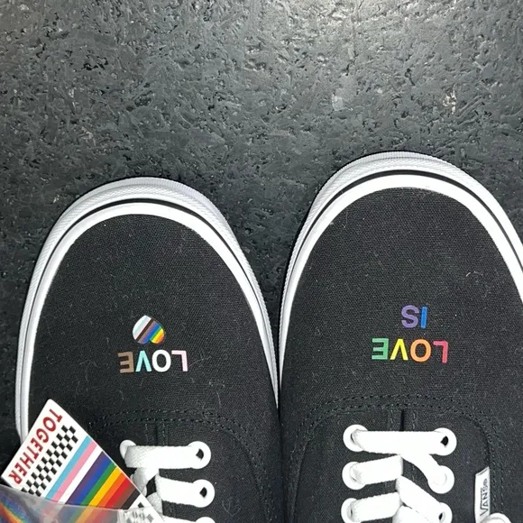 NEW VANS PRIDE RAINBOW CANVAS SNEAKERS LOVE IS LOVE