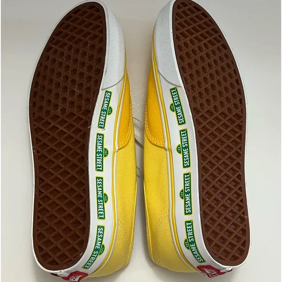 NEW Vans Sesame Street X Authentic Yellow Sneakers  SZ - W8 / M6.5