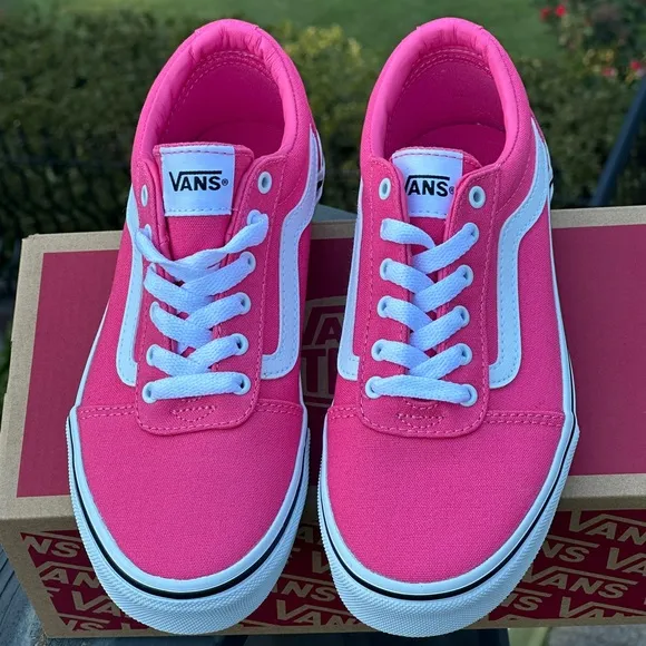 NEW Vans Womens Ward Casual Sneakers Canvas -fits Youth 4.5Y, 5Y, 5.5Y, 6.5Y, 7Y