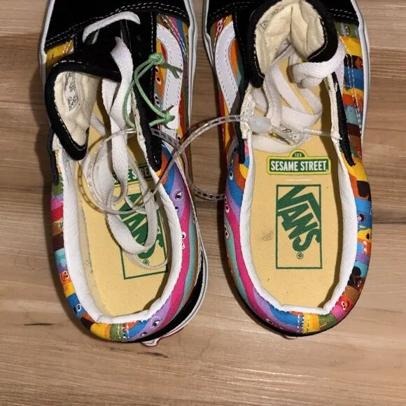 New Vans X Sesame Street Old Skool Sneakers Limited-Edition 4Y/5.5W/35EU Skate‎