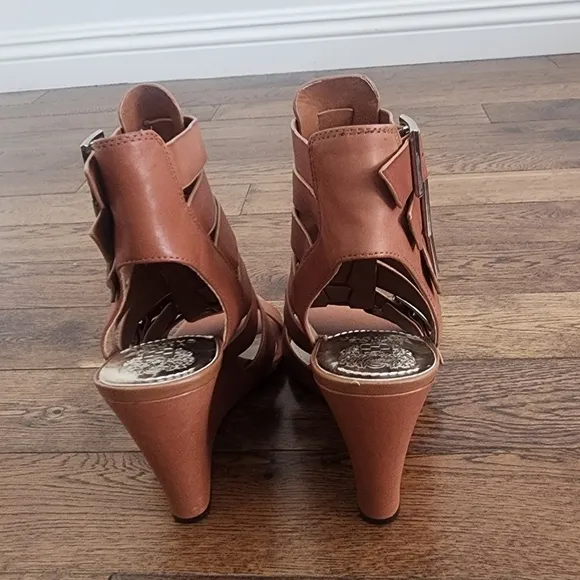NEW Vince Camuto Leather Gladiator Wedge Sandals - Martez in Cognac size 8.5