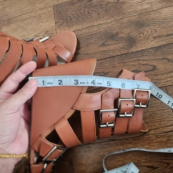 NEW Vince Camuto Leather Gladiator Wedge Sandals - Martez in Cognac size 8.5