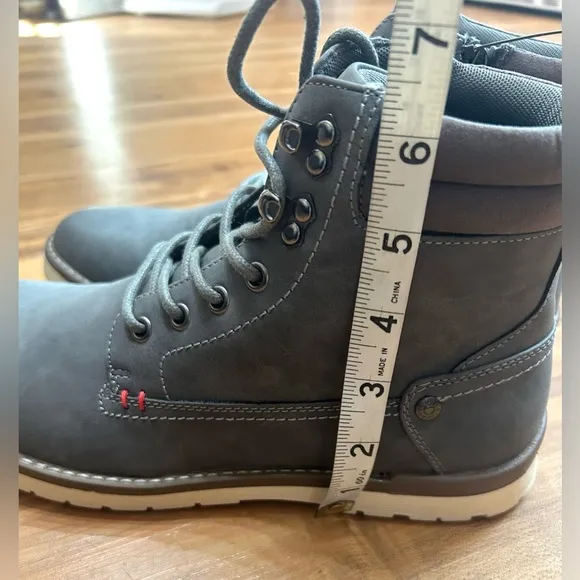 NEW: Vostey Men's Casual Gray Desert Boots with Zipper. Size 9.5