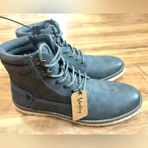 NEW: Vostey Men's Casual Gray Desert Boots with Zipper. Size 9.5