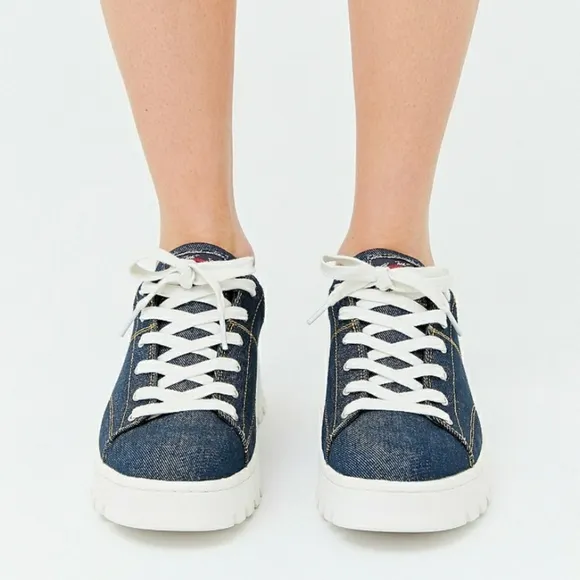 New w/Box  Skechers Street Cleats Denim Platform Sneakers Size 9.5