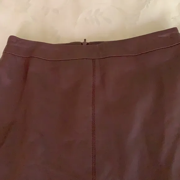 New with tags brown leather skirt