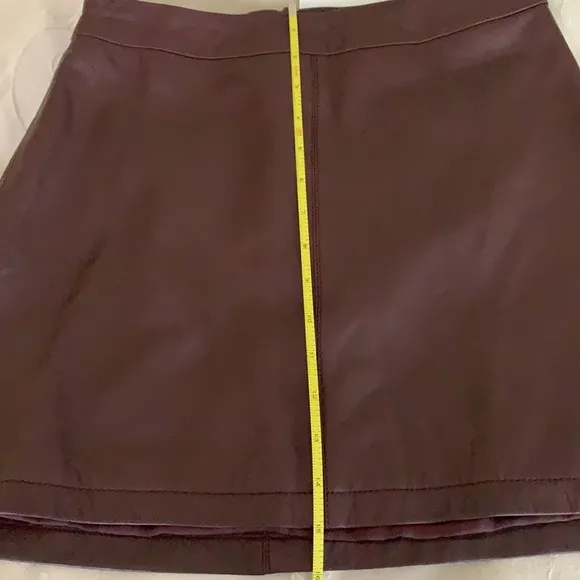 New with tags brown leather skirt