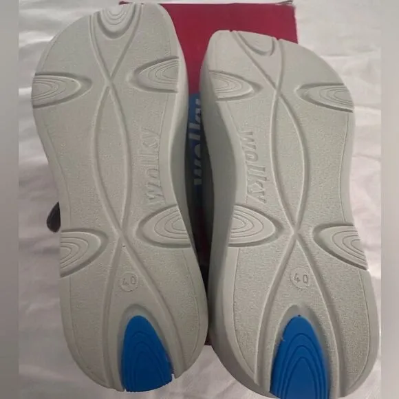 NEW Wolky Globe Comfort Sandals Size 40 / 9