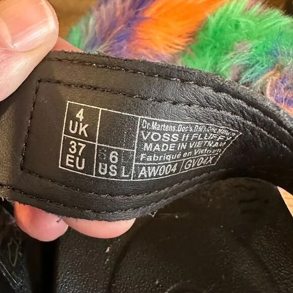 New Womens Dr. Martens Voss II  Black Fluffy Rainbow Strappy Sandals Size 6‎ M