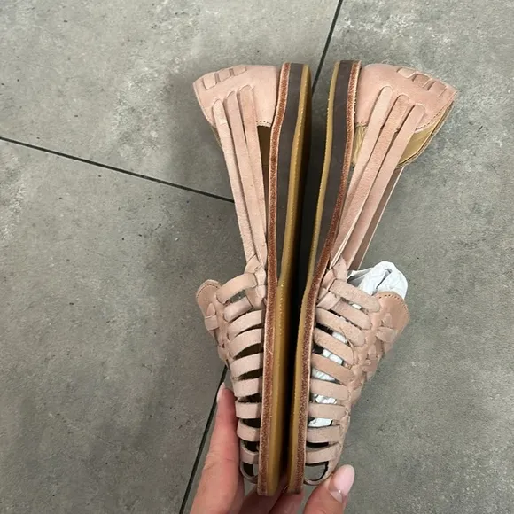 NEW Women's Huarache Sandal desert rose tan neutral 6.5