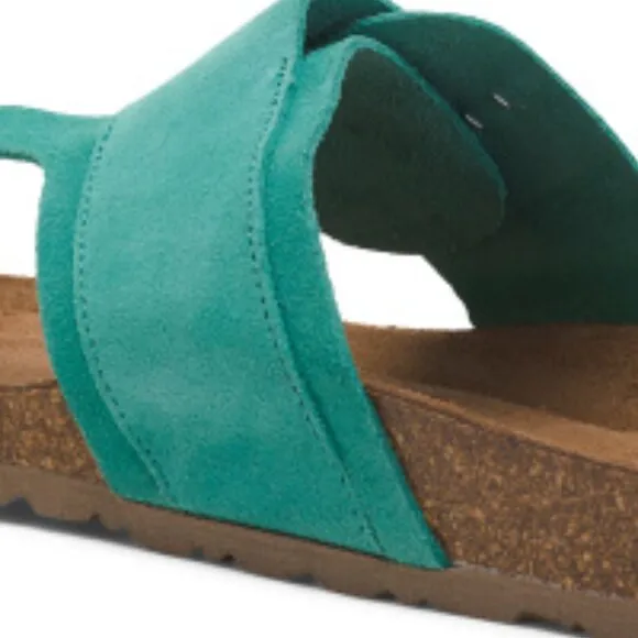 NEW YOKONO Made In Spain Suede  Sandals With Gold Buckle black 462mn