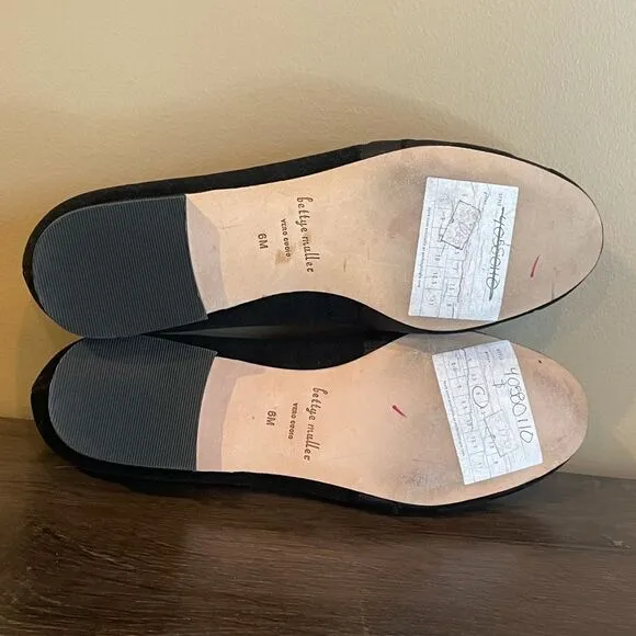 New Anthropologie Bettye Muller Reed Black Velvet Loafers Size 6