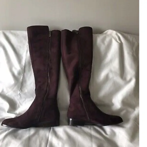 NIB Michael Kors Bromley Flat Damson Suede Boots