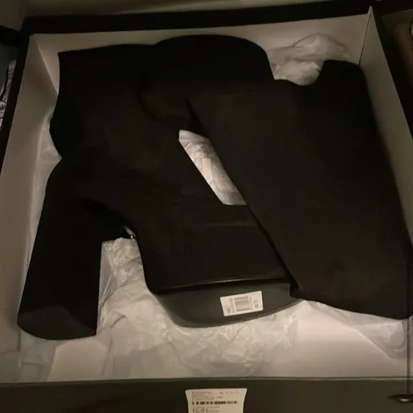NIB NWT Tony Bianco Toniq Platform Boot Black Stretch Suede REVOLVE sz 7.5
