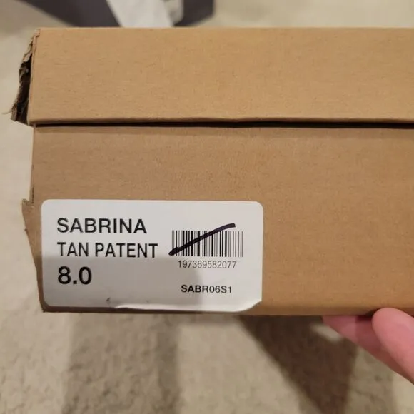 NIB Steve Madden Women SABRINA Patent Strappy Mary Jane Heels Sandals Tan Size 8