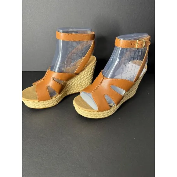 NIB UGG Careena Wedge Heeled Sandals Chestnut Leather US 6.5 EU 37.5 UK 4.5