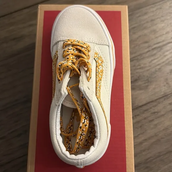 NIB [Vans] Old Skool Shoe Sneakers in Ditsy Floral Multi &amp; True White Kids Sz 11