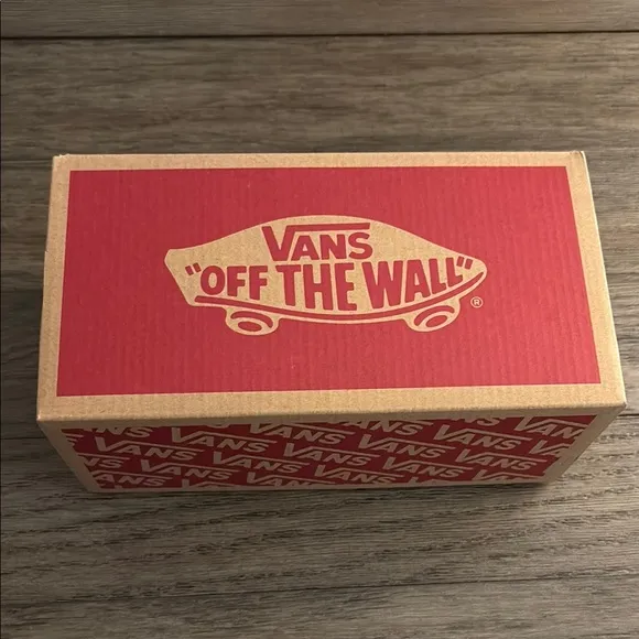 NIB [Vans] Old Skool Shoe Sneakers in Ditsy Floral Multi &amp; True White Kids Sz 11