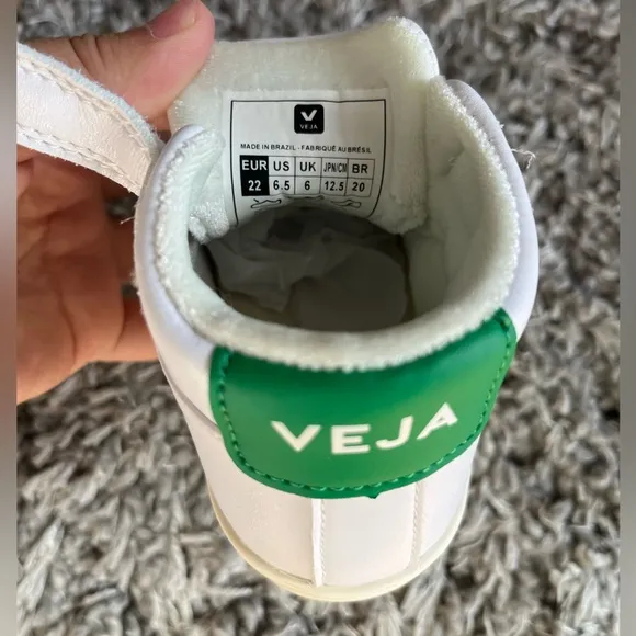 NIB - Veja Esplar High Top Sneakers in Green/White (US 6.5)