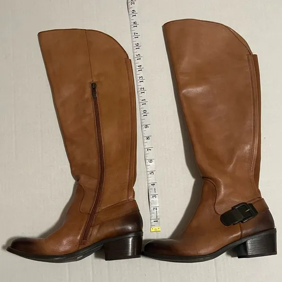 NIB Vince Camuto Bedina brown leather boots. Women’s size 8.5