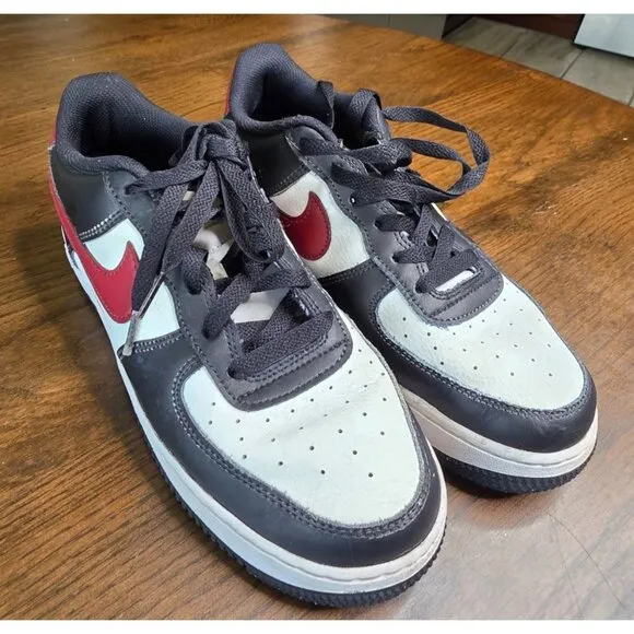Nike Air Force 1 Low Black White Red Sneakers Mens Size 7Y Leather Classic Style