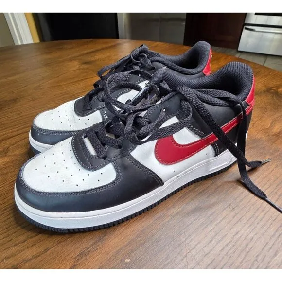 Nike Air Force 1 Low Black White Red Sneakers Mens Size 7Y Leather Classic Style