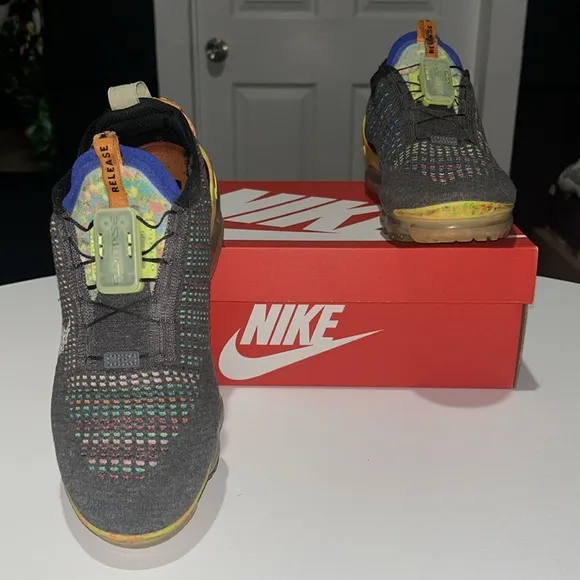 Nike Air VaporMax 2020 FlyKnit “Iron Grey” Women’s Size 11