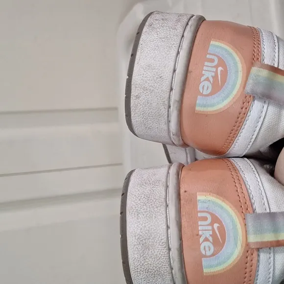Nike &quot;Court Borough 2&quot; low casual sneakers - 6Y - peach/white canvas/leather