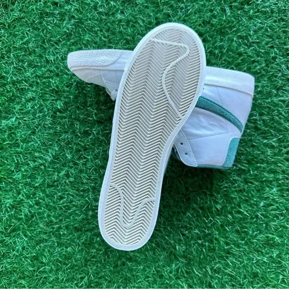 Nike Blazer Mid ‘77 Prm Summit White / Coastal Phantom